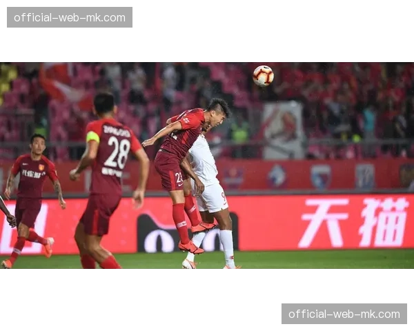 克莱蒙0-0战平特鲁瓦,两队合计控球率交替领先但均缺乏威胁进攻